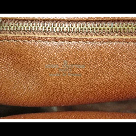 Authentic LOUIS VUITTON Jeune Fille PM Monogram Crossbody Shoulder Bag - Picture 7 of 10